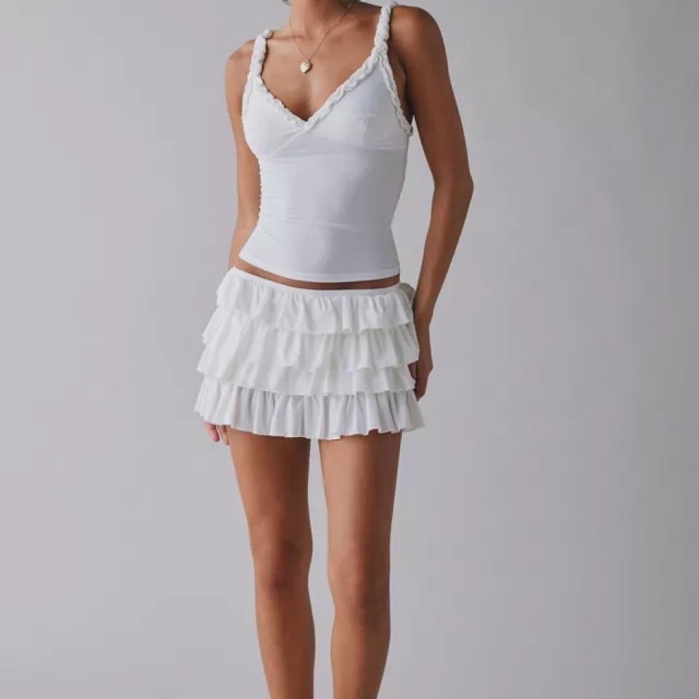 NEW Out From Under Cammy Ruffle‎ Trim Micro Skort  white SIZE medium Z-12-13